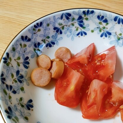 普通のトマトですがコロコロソーセージと美味しく頂きました(*^-^*)
ご馳走様でした♪